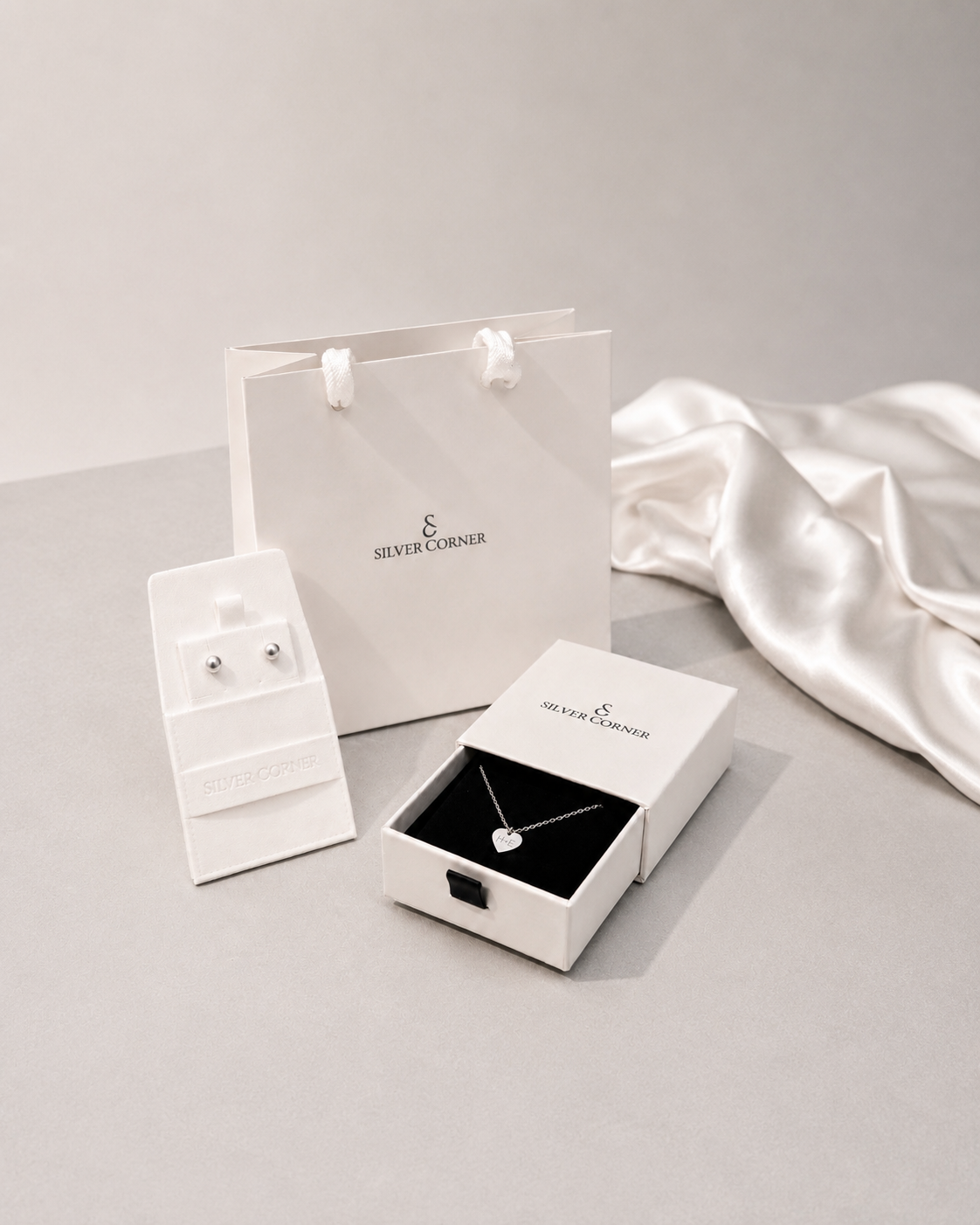 Eterna Name Necklace